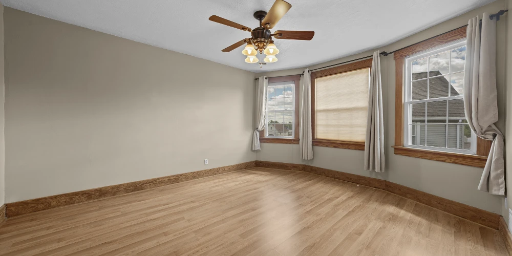 832 S Main St, North Canton, OH for sale