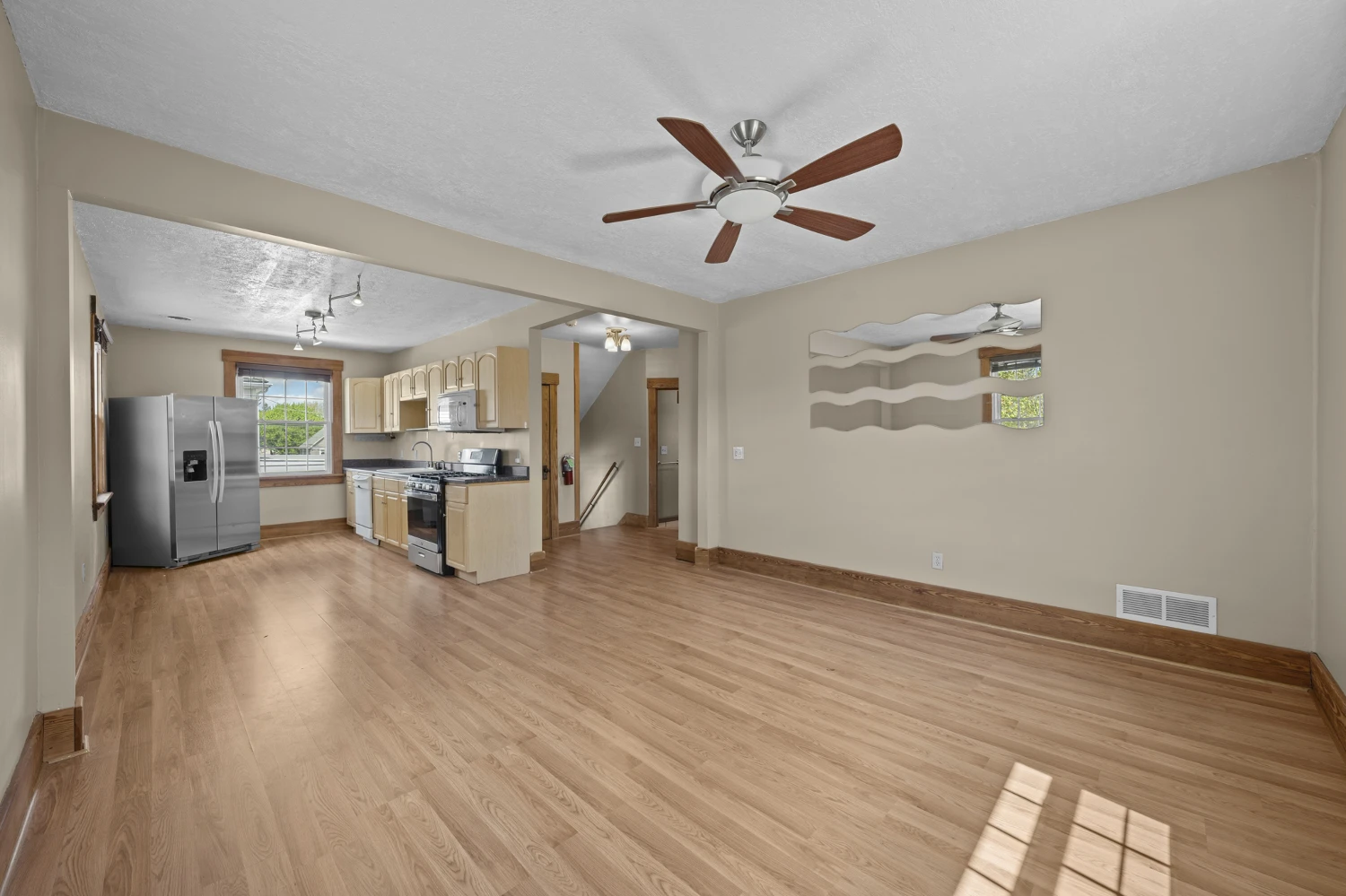 832 S Main St, North Canton, OH for sale