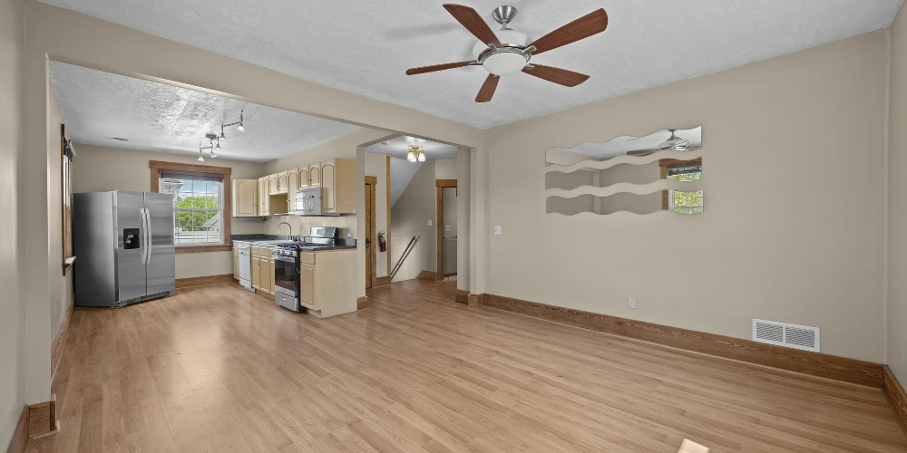 832 S Main St, North Canton, OH for sale