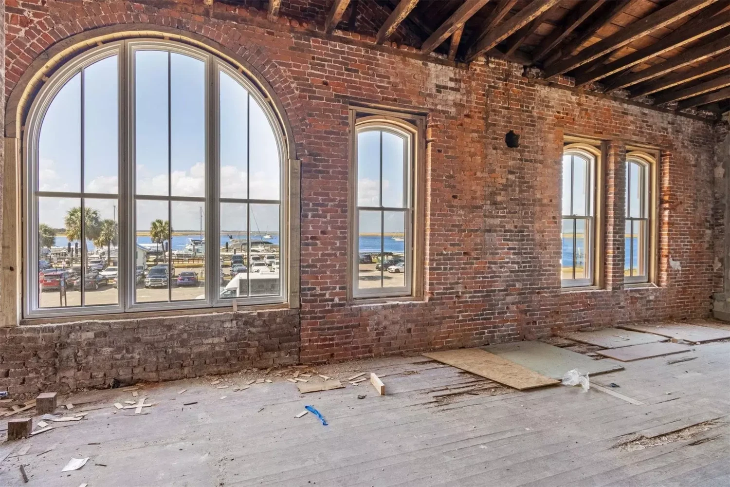 Prime Commercial Property in Historic Amelia Island
