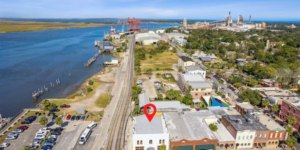 Prime Commercial Property in Historic Amelia Island