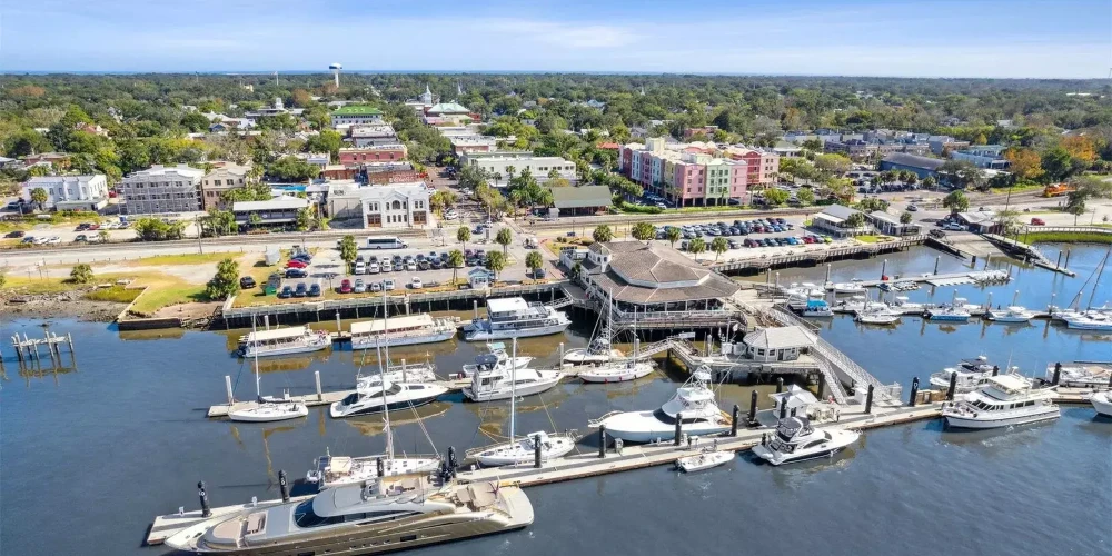 Prime Commercial Property in Historic Amelia Island