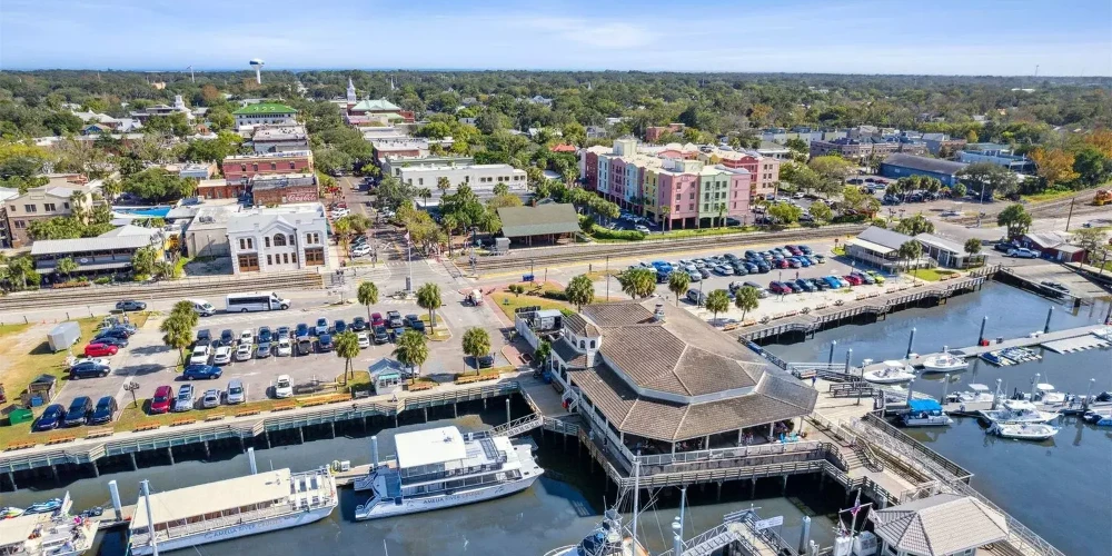 Prime Commercial Property in Historic Amelia Island