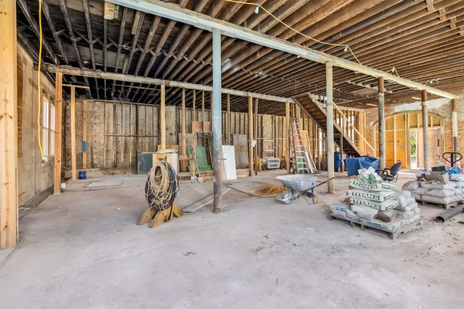 Prime Commercial Property in Historic Amelia Island