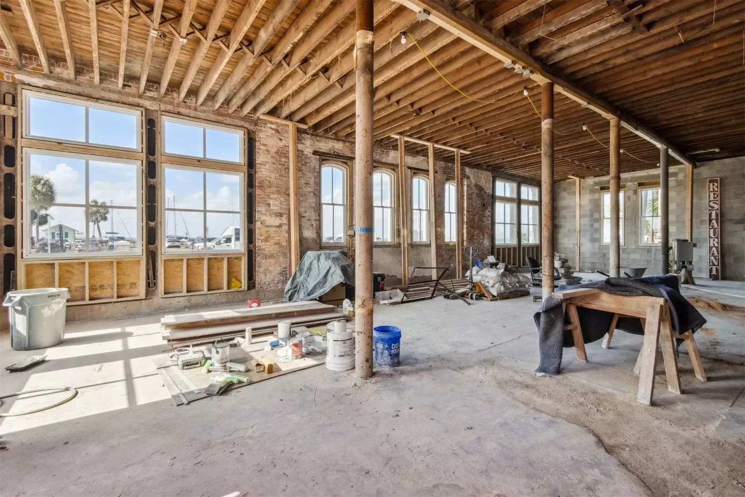 Prime Commercial Property in Historic Amelia Island