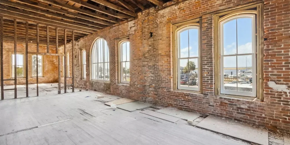 Prime Commercial Property in Historic Amelia Island