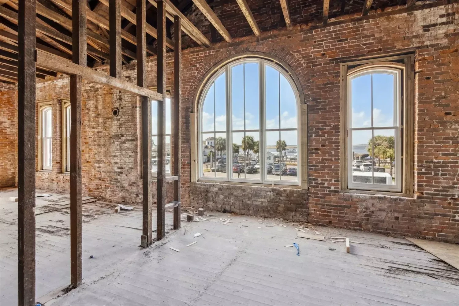 Prime Commercial Property in Historic Amelia Island