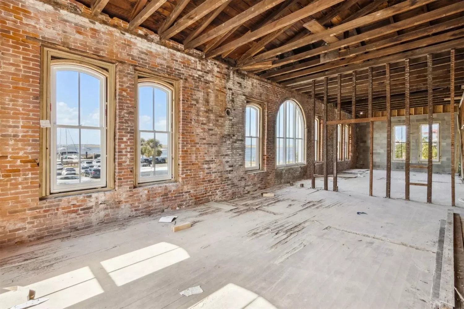 Prime Commercial Property in Historic Amelia Island