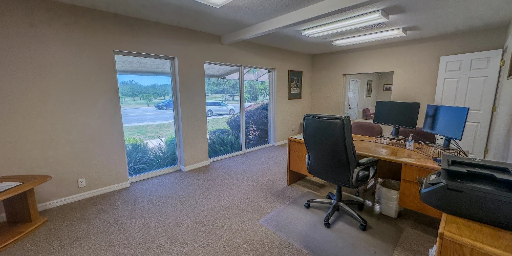 507 NE 36th Avenue - Free-Standing Office