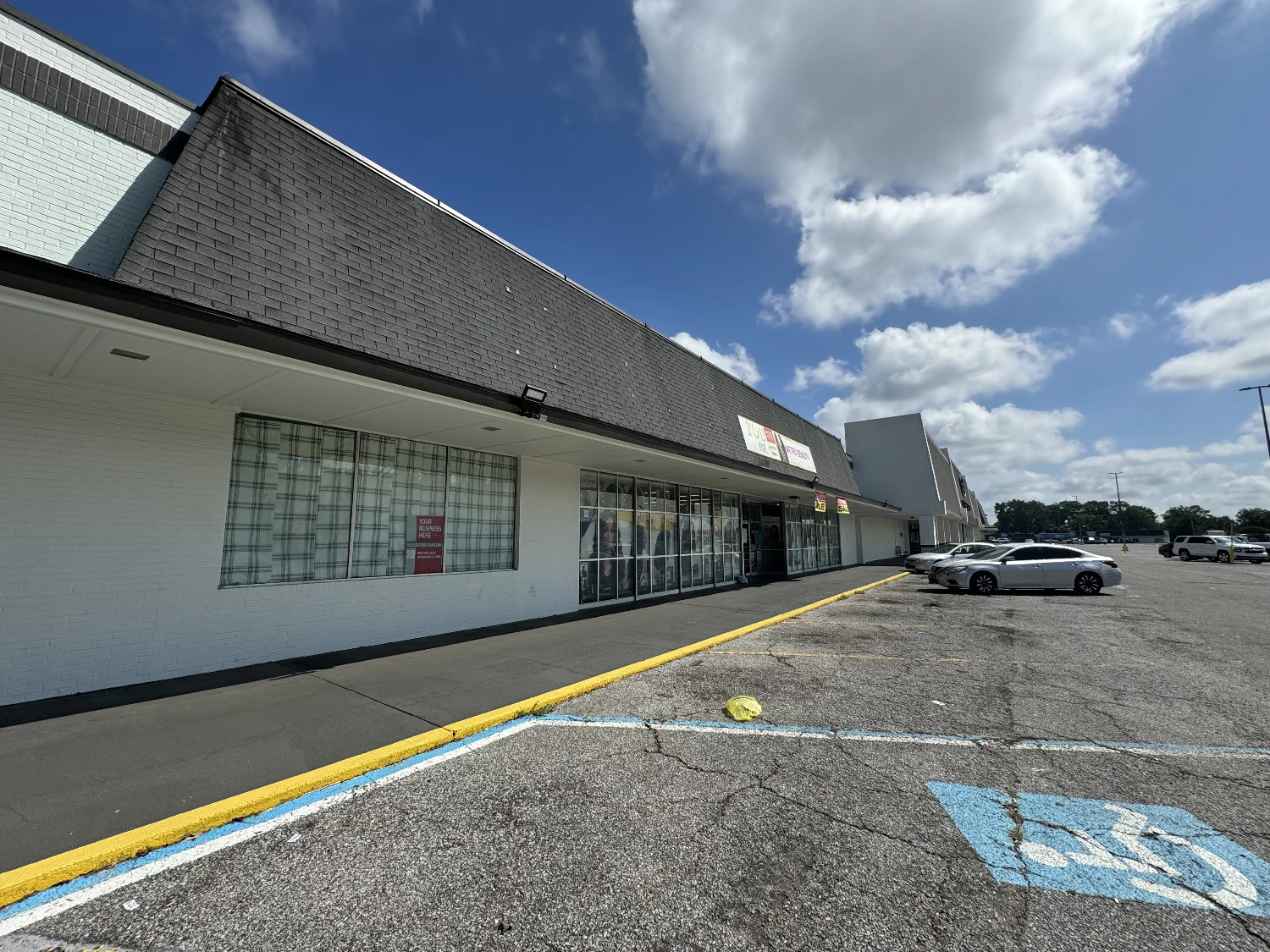 College Park Shopping Center - Meridian
