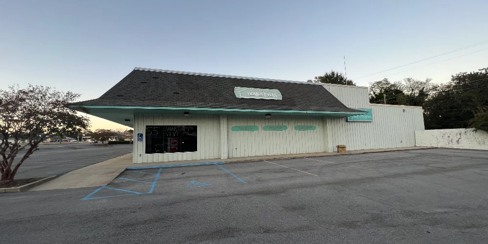 College Park Shopping Center - Out Parcel 
