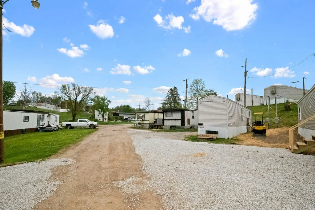 2659 2nd St , Hurricane, WV for sale