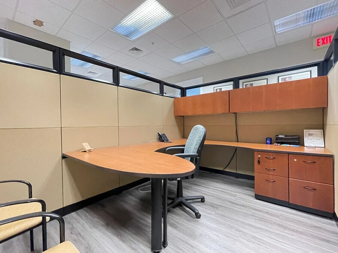 300 E University Ave, Ste 100, Gainesville, FL for sale