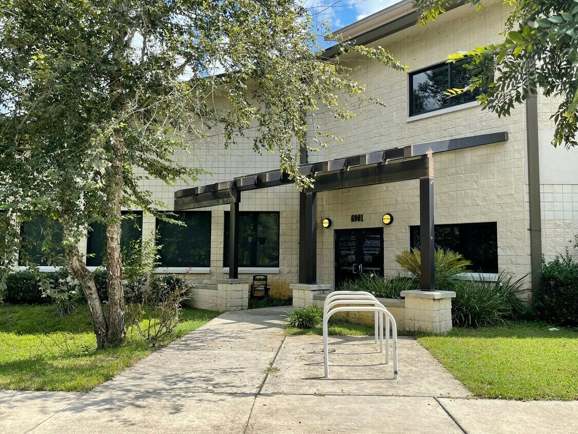 6901 SW 24th Ave - Infinite Energy 