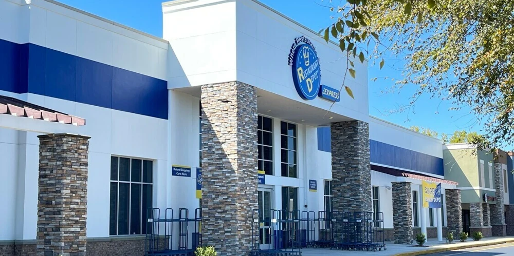 Tower Center Shopping Plaza - 7229 - 7341 NW 4th Blvd