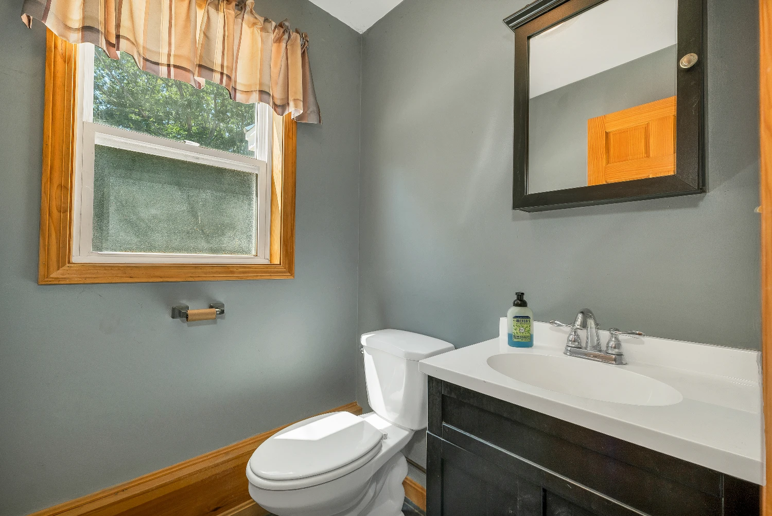147 Middle Rd, Center Tuftonboro, NH for sale