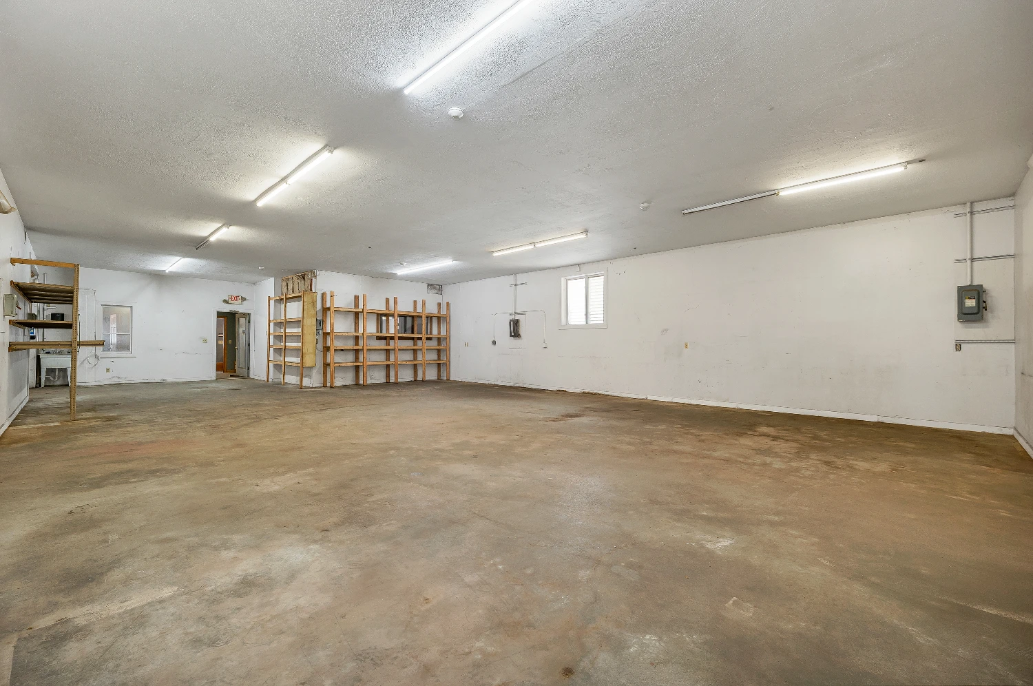 147 Middle Rd, Center Tuftonboro, NH for sale