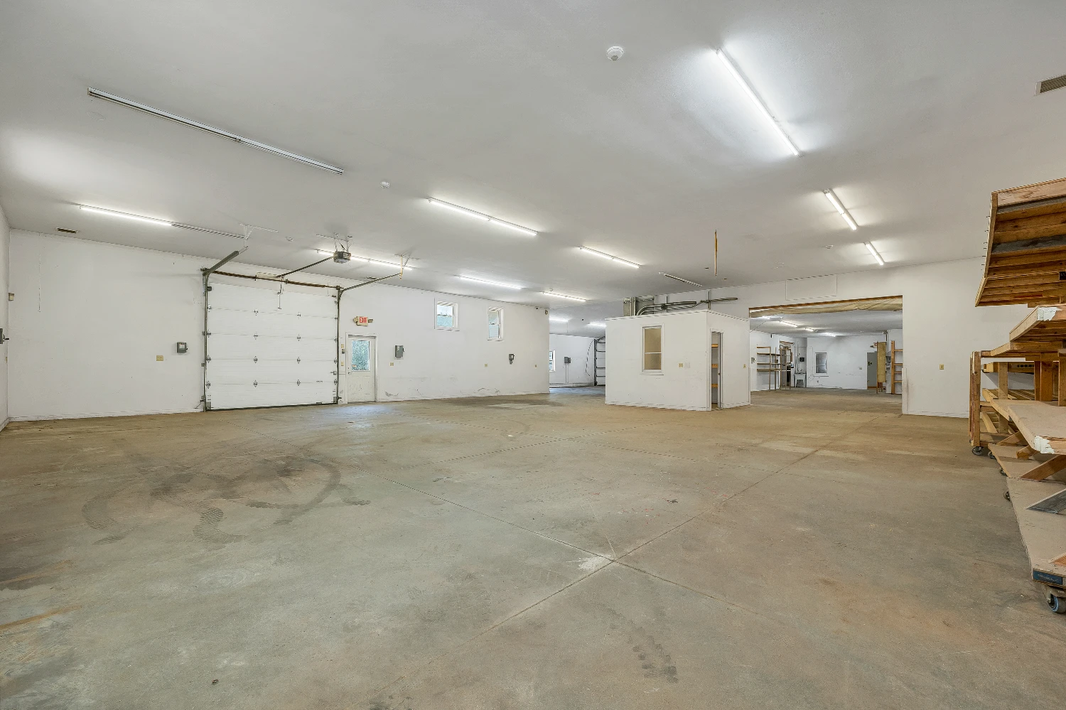 147 Middle Rd, Center Tuftonboro, NH for sale