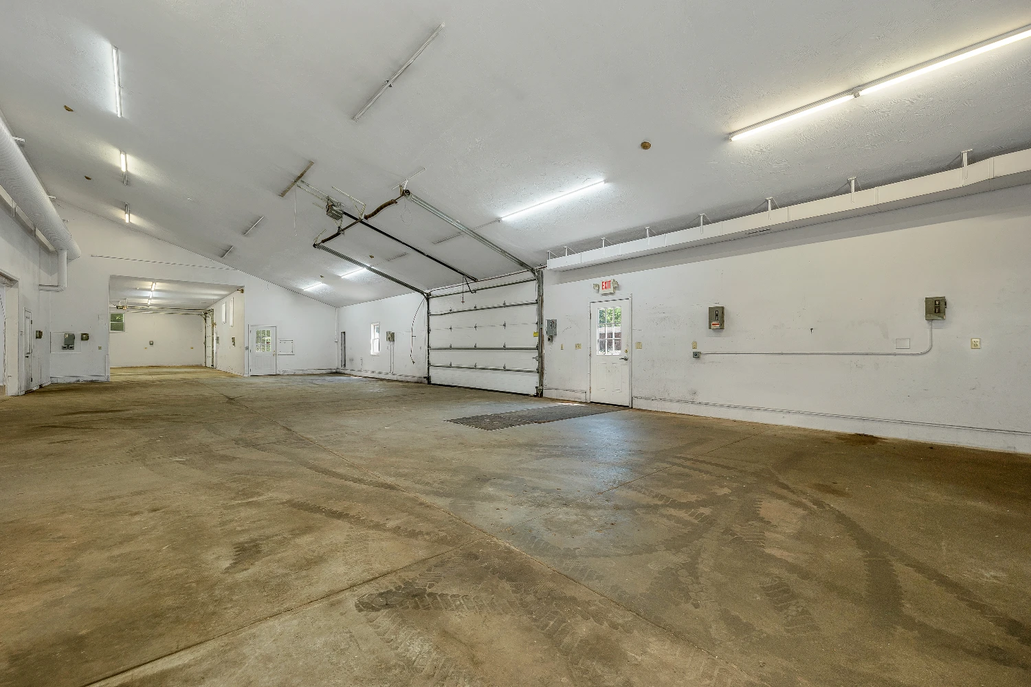 147 Middle Rd, Center Tuftonboro, NH for sale