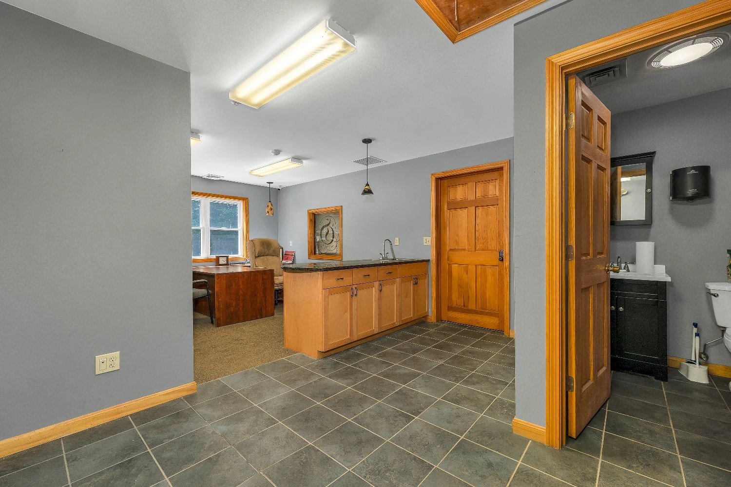 147 Middle Rd, Center Tuftonboro, NH for sale