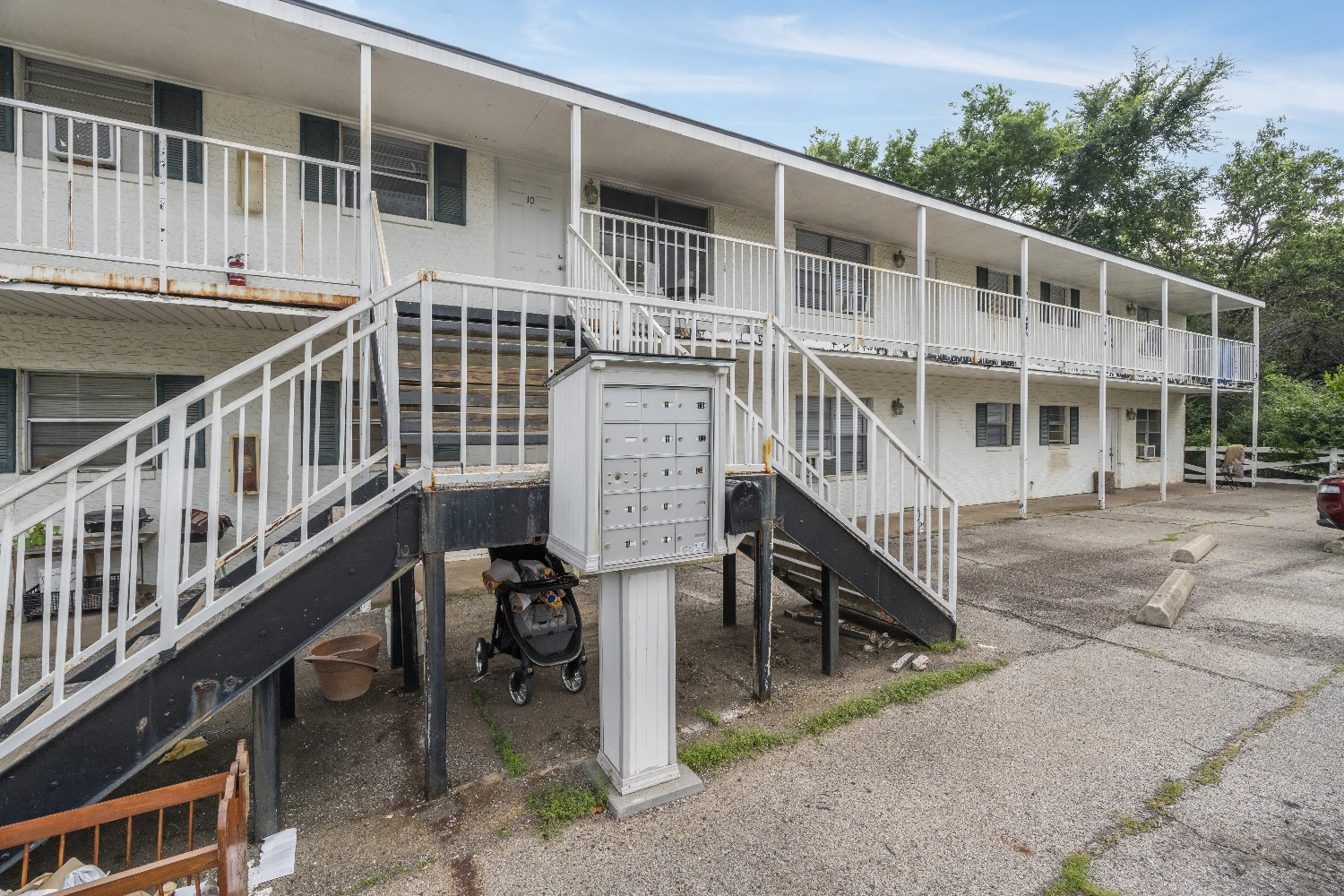 Riviera Apartments