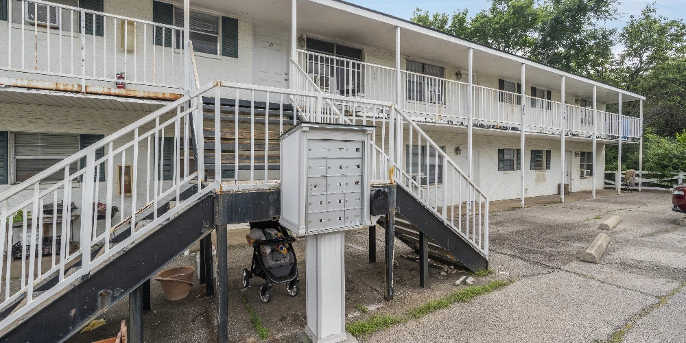 Riviera Apartments