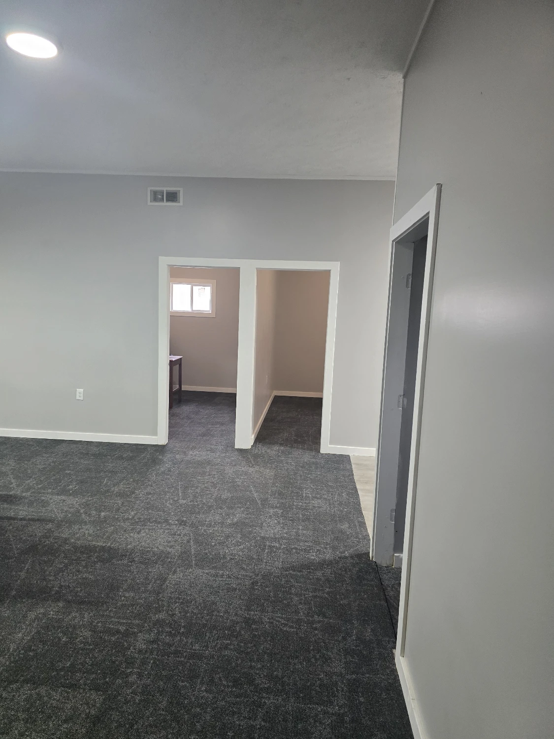 433 Oberlin Rd, Elyria, OH for sale