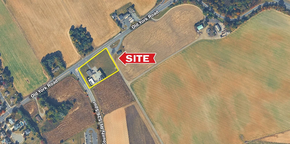 Commercial Building on ±2 Acres For Sale