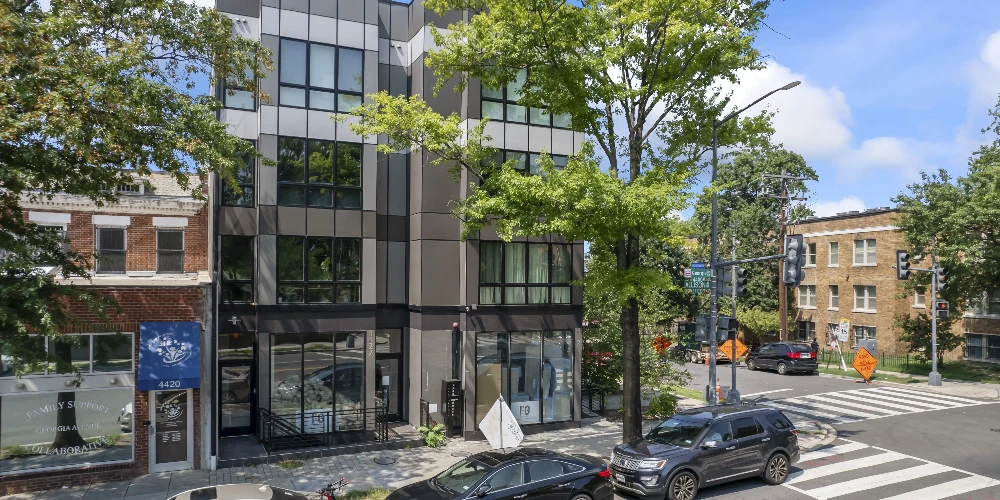 Retail Property Fit for Medical office, Dental Practice, Urgent Care, Coffee Shop, Fitness Center, Furniture Store
