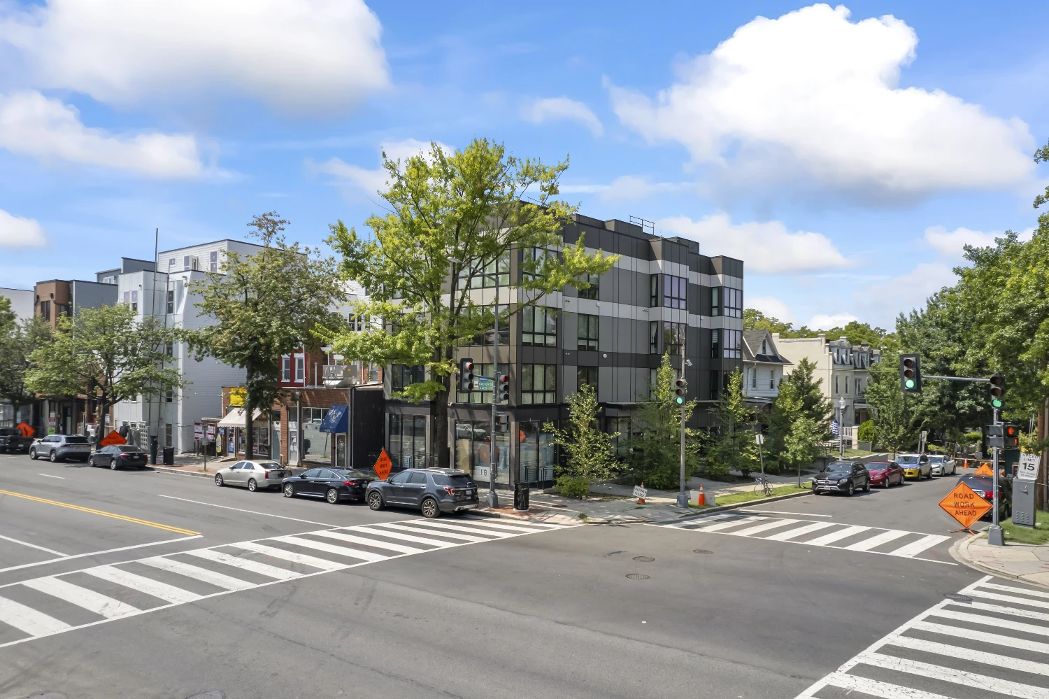 Retail Property Fit for Medical office, Dental Practice, Urgent Care, Coffee Shop, Fitness Center, Furniture Store