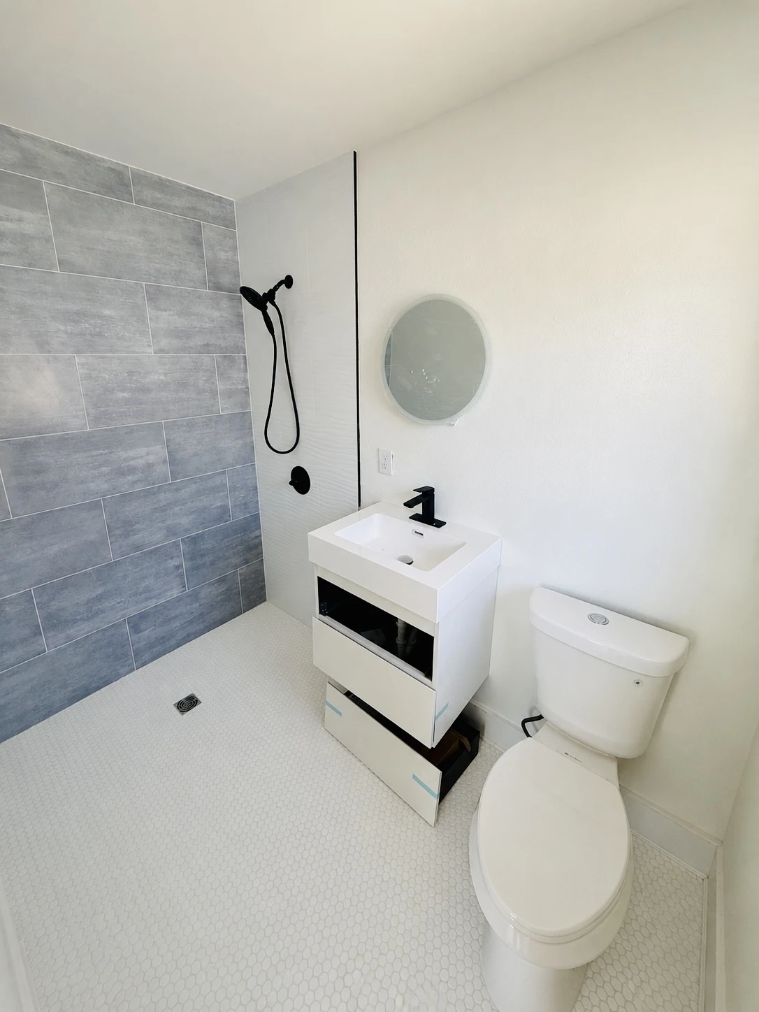 ST. PETE BEACH VILLAS FOR SALE! (7-UNIT APARTMENT COMPLEX) SELLER FINANCING AVAILABLE!