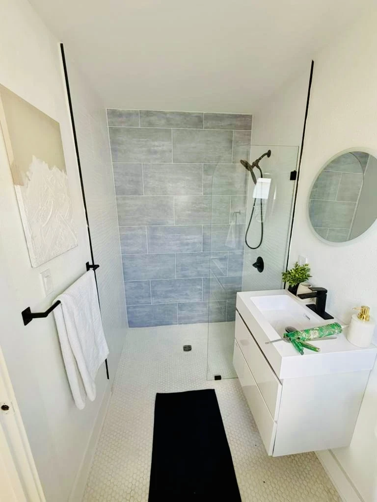 ST. PETE BEACH VILLAS FOR SALE! (7-UNIT APARTMENT COMPLEX) SELLER FINANCING AVAILABLE!