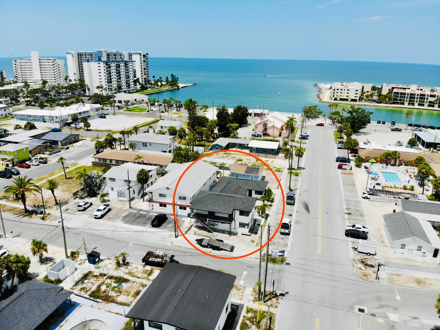 ST. PETE BEACH VILLAS FOR SALE! (7-UNIT APARTMENT COMPLEX) SELLER FINANCING AVAILABLE!