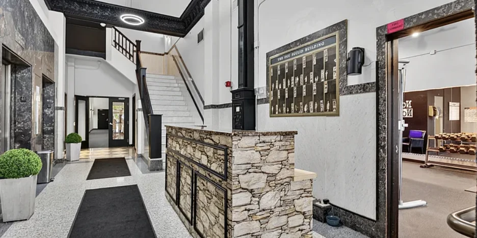 1900 The Lofts