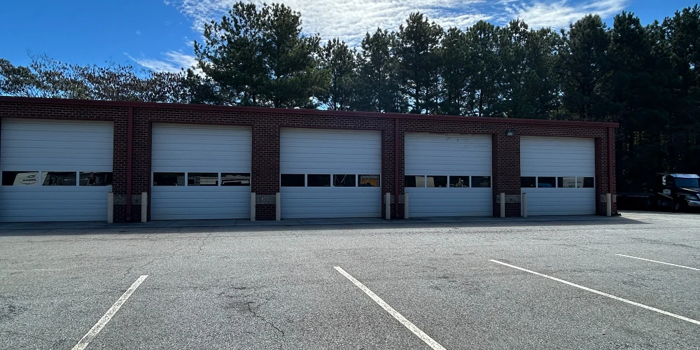 Auto Repair Building on ±2.65 AC