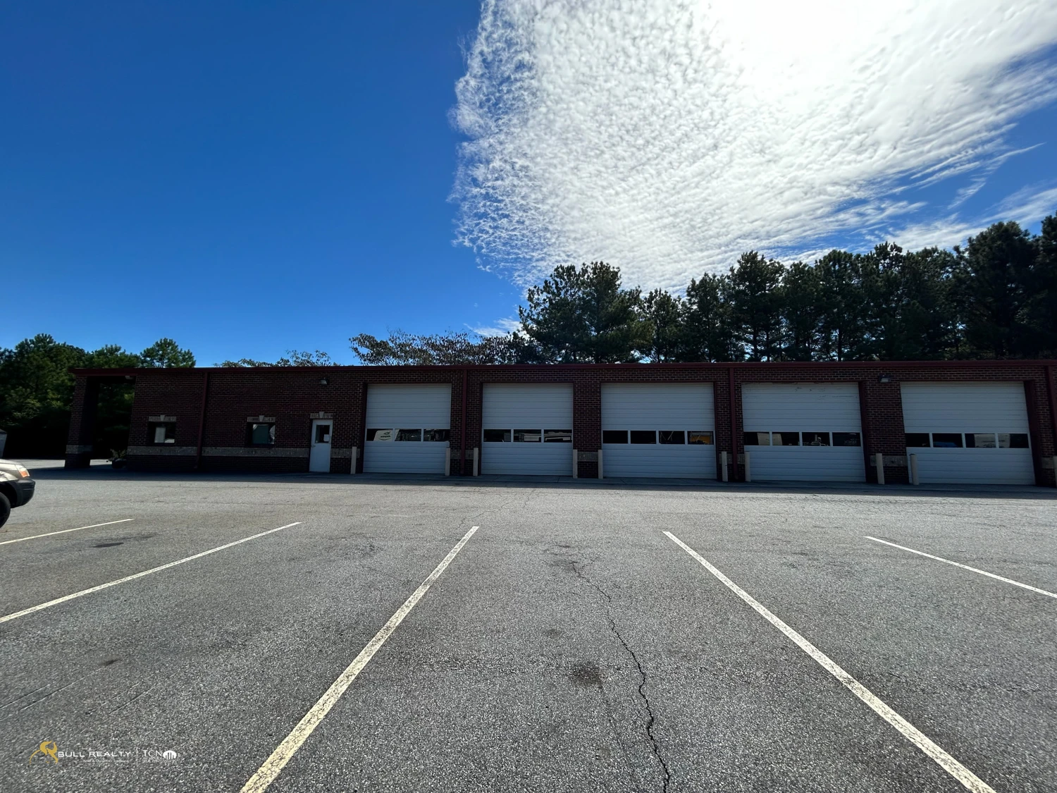 Auto Repair Building on ±2.65 AC