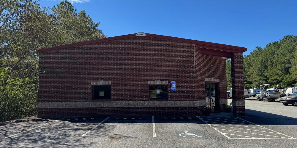 Auto Repair Building on ±2.65 AC