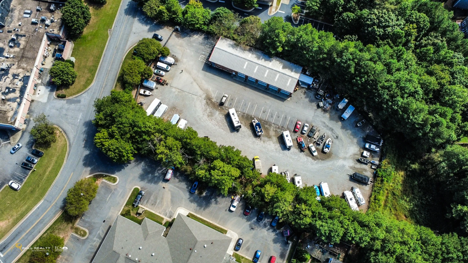 Auto Repair Building on ±2.65 AC
