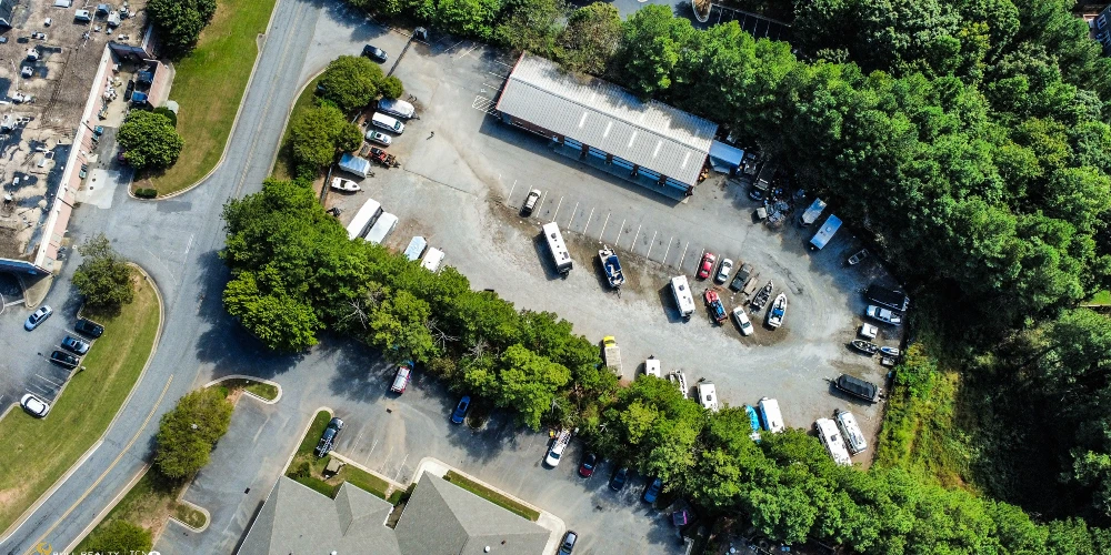 Auto Repair Building on ±2.65 AC