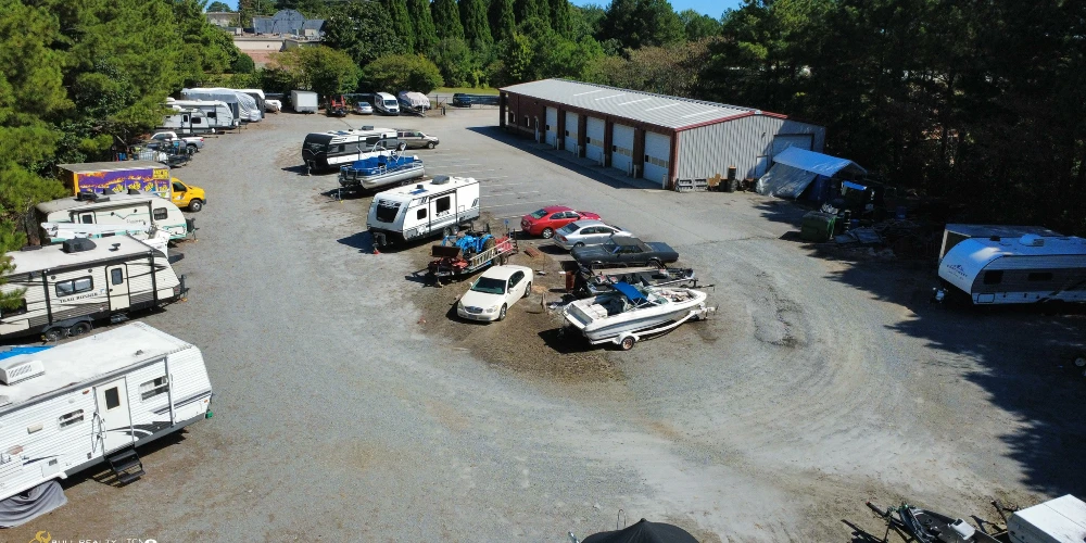 Auto Repair Building on ±2.65 AC