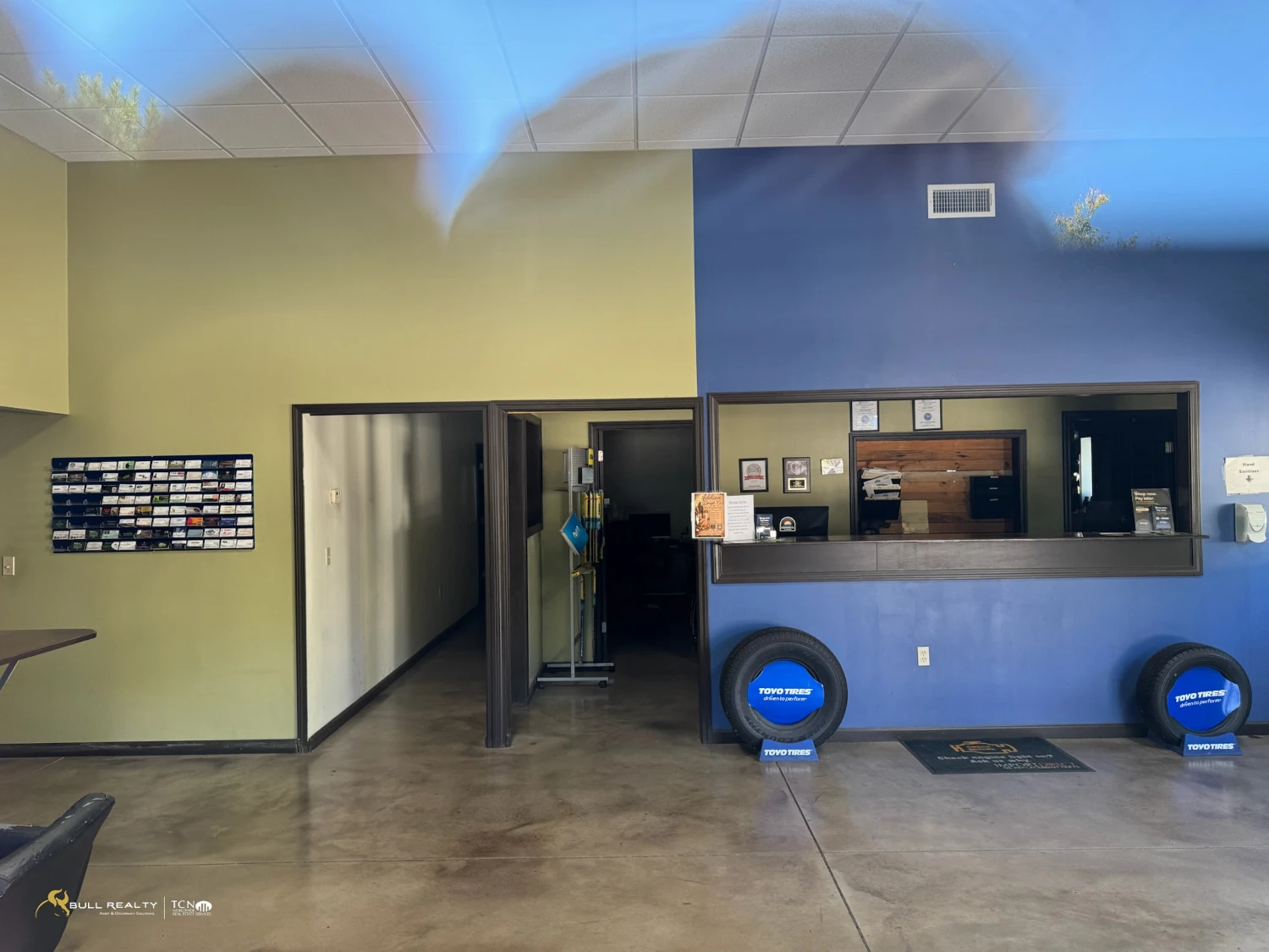 Auto Repair Building on ±2.65 AC