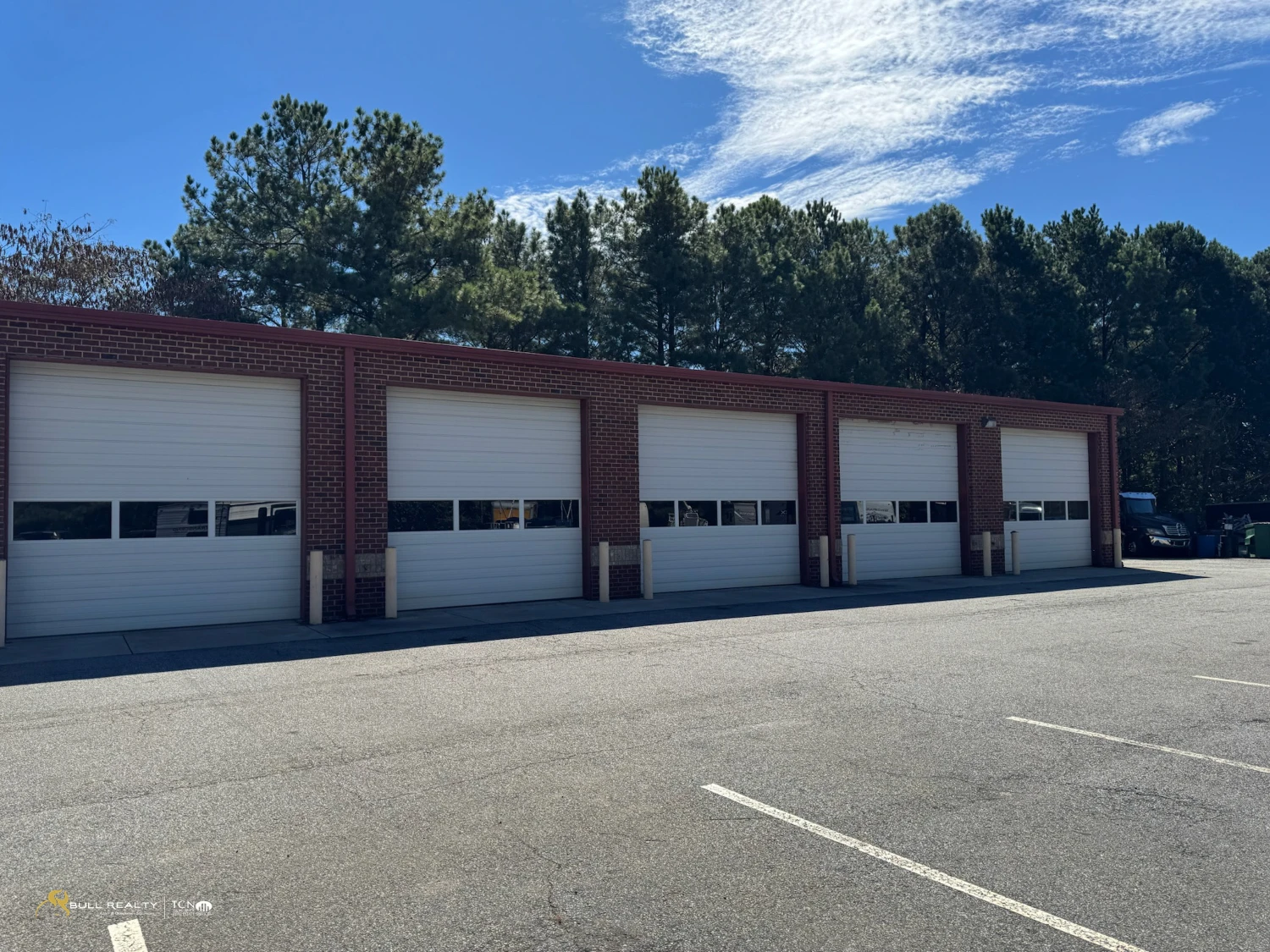 Auto Repair Building on ±2.65 AC