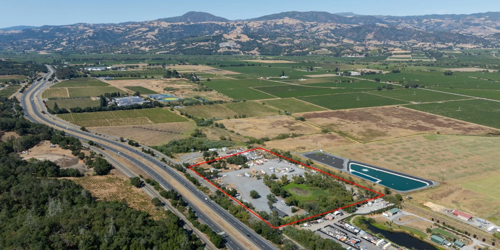 9.39 Acre Industrial Yard Next to Hwy 101