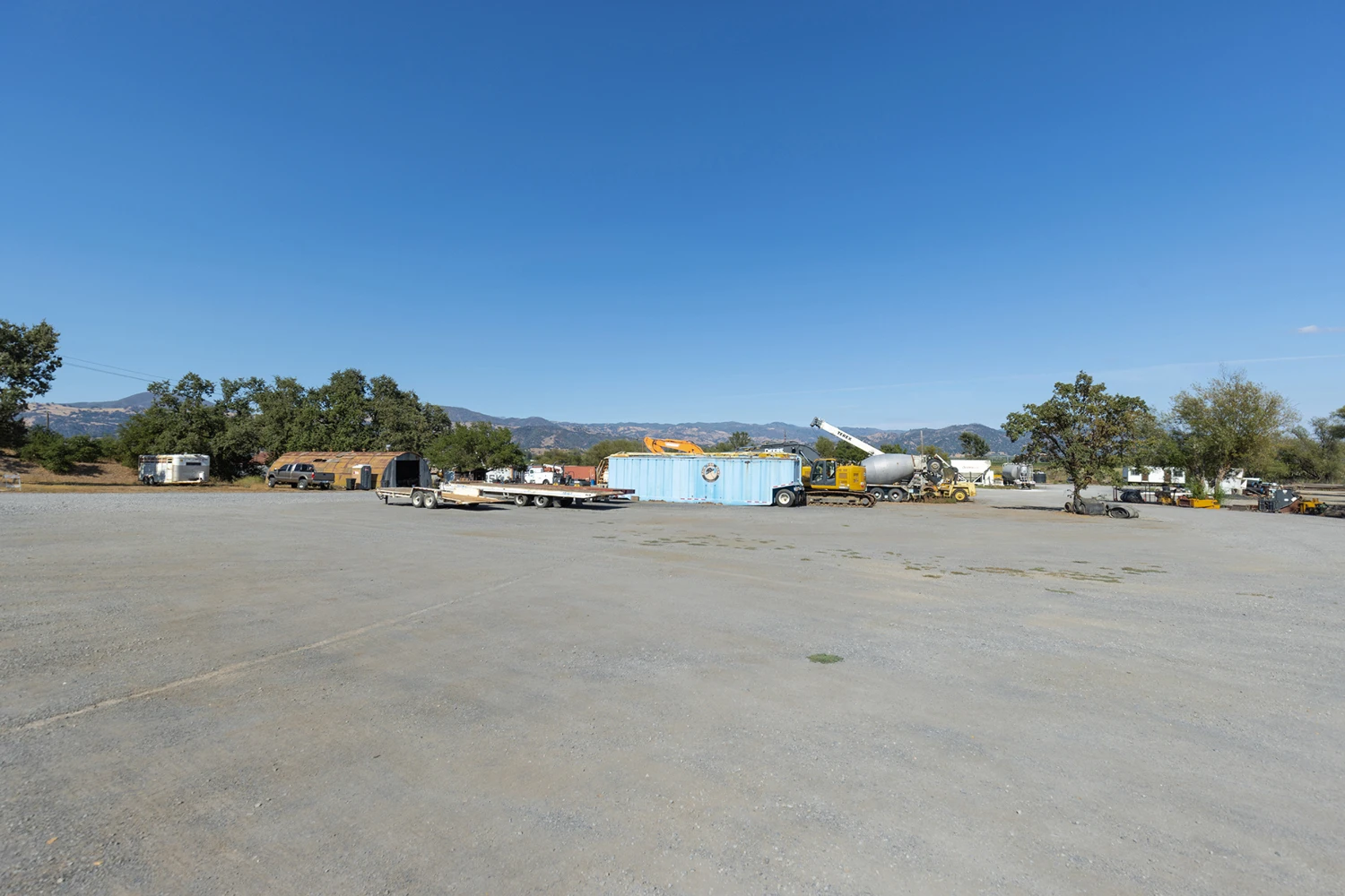 9.39 Acre Industrial Yard Next to Hwy 101