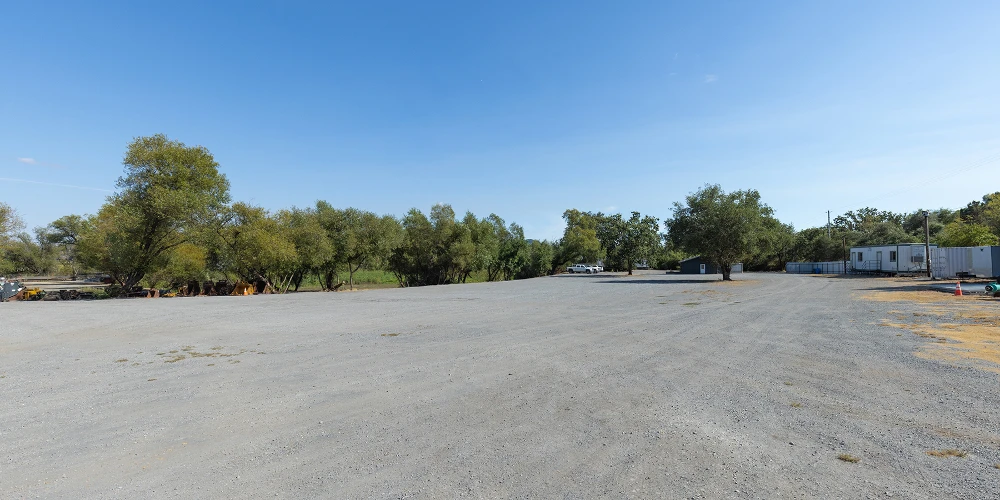 9.39 Acre Industrial Yard Next to Hwy 101