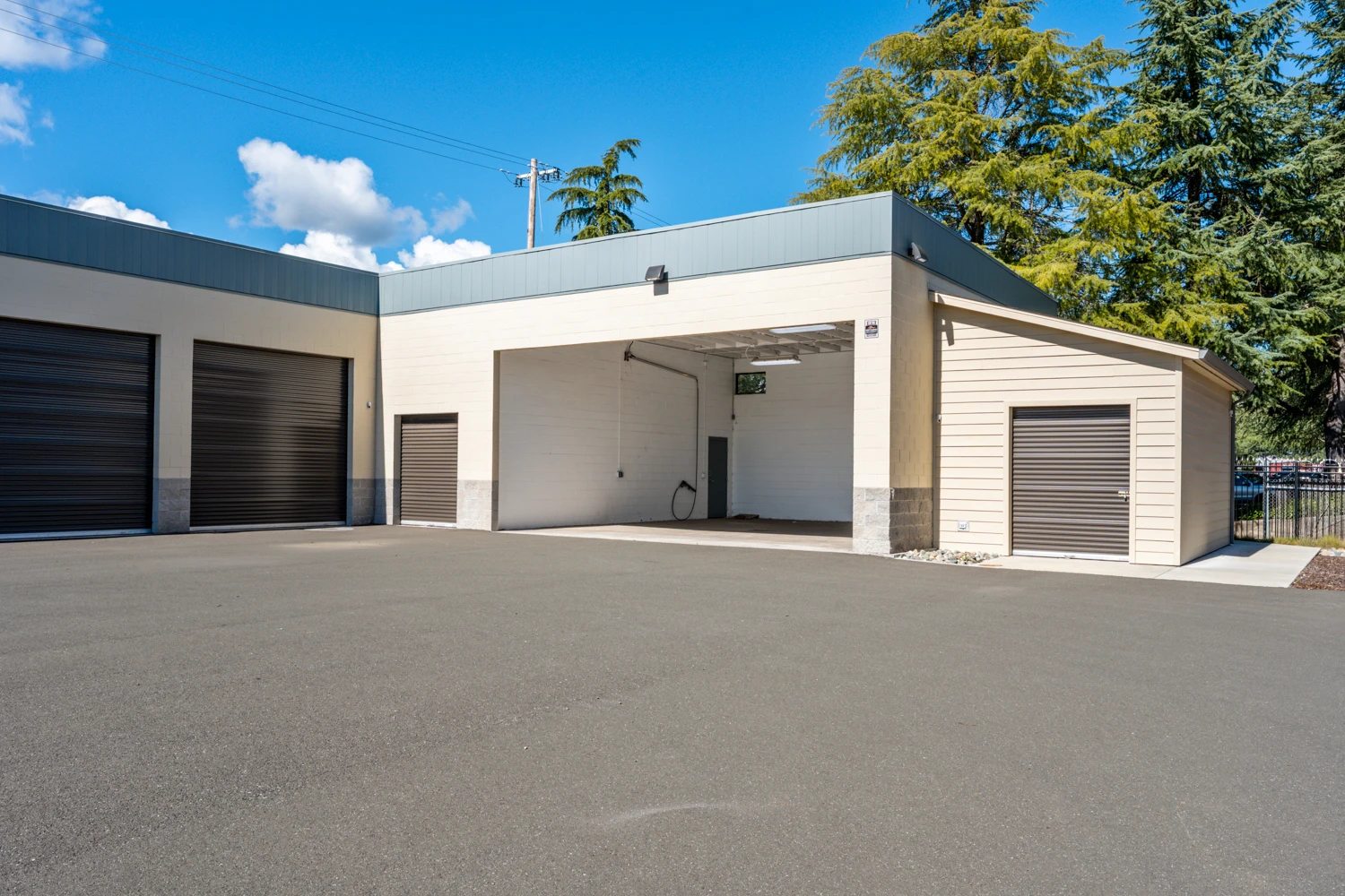 Nearly New Industrial Property on Acreage