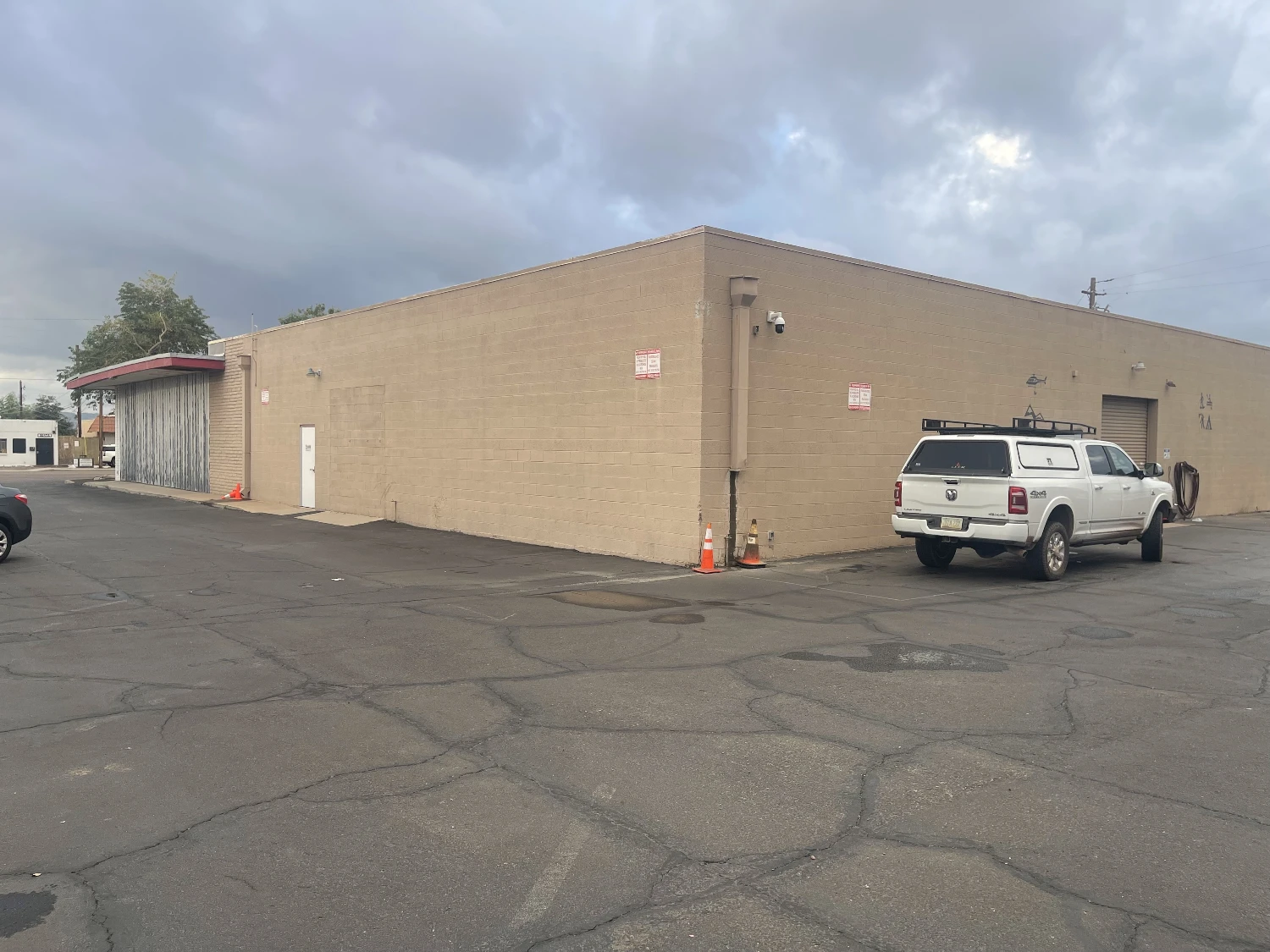 3244 E Thomas Rd, Phoenix, AZ for sale