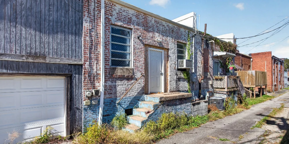 25 S Commerce St, Liberty, SC for sale