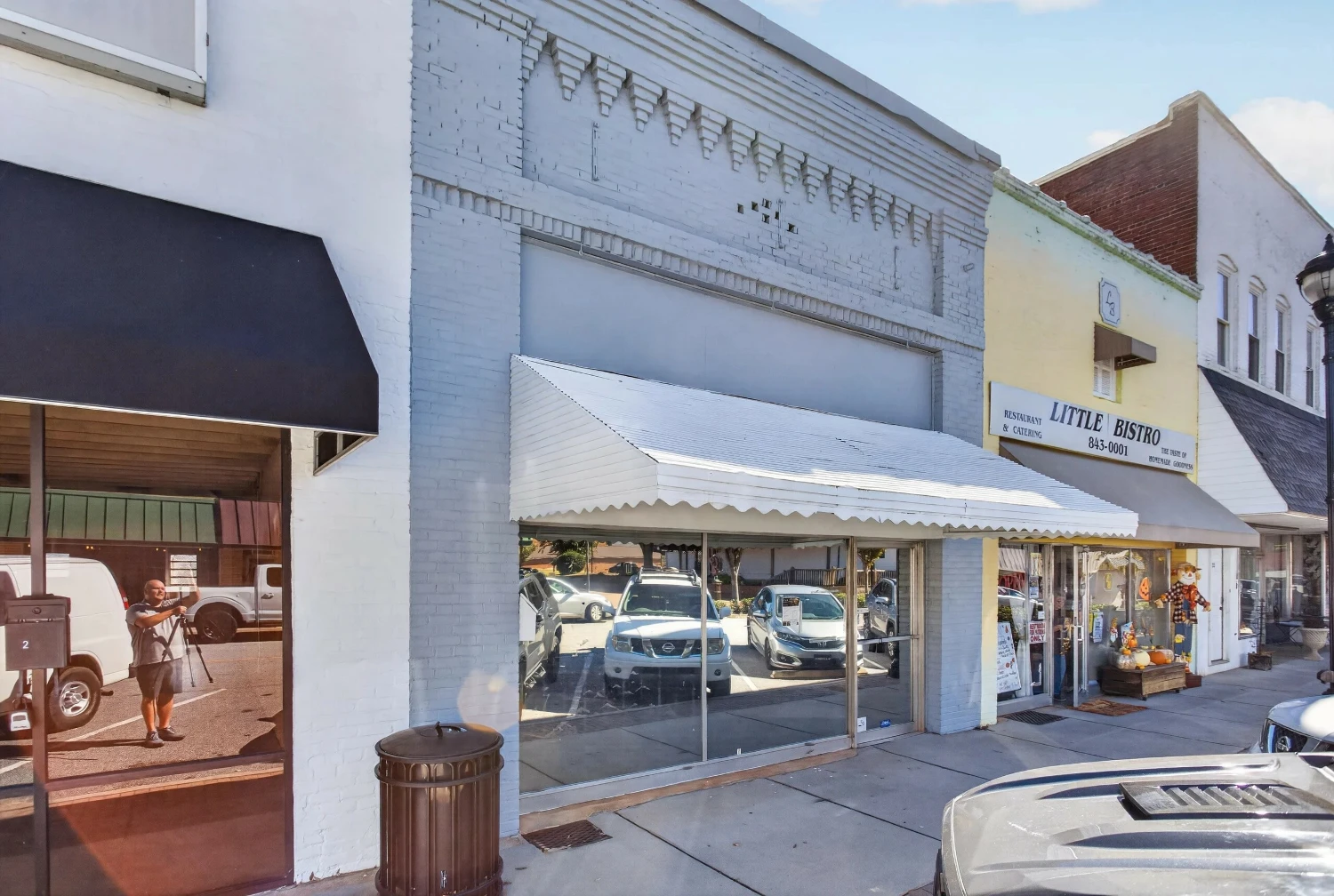 27 South Commerce Street