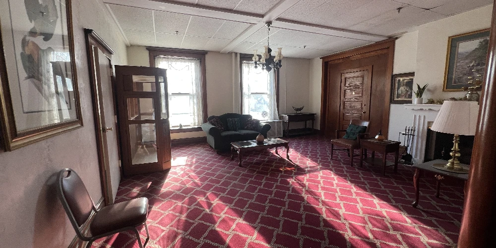 1301 Northeast Glendale Avenue, Peoria, IL for sale